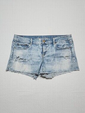 American Eagle Distressed Denim Cutoff Shorts Light Wash Size 14